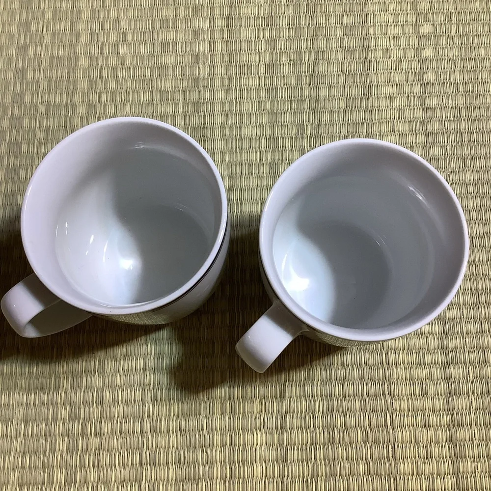 Williams Sonoma Open Kitchen Set of Two White and Gold Grateful Mugs